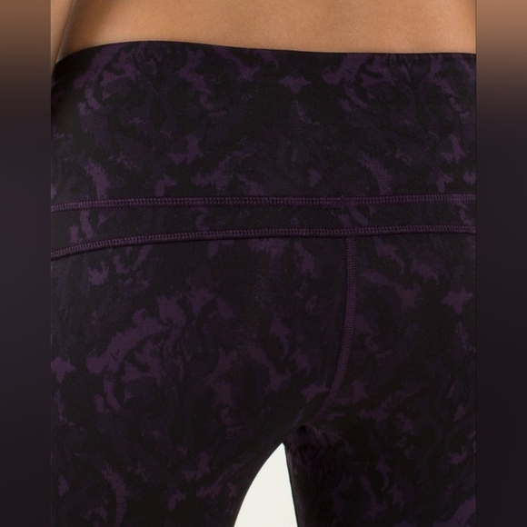 Lululemon Yeah Yoga Leggings, Size 8 - Picture 5 of 9